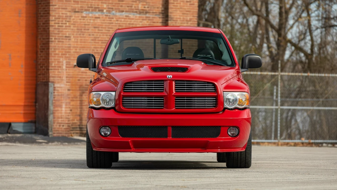 2005 Dodge Ram SRT-10 3rd Gen - Image 14 of 31