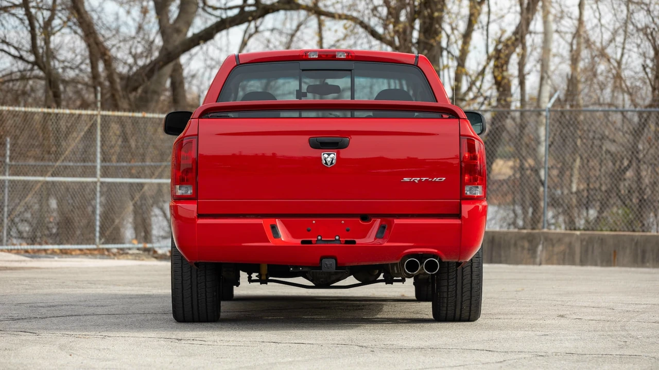 2005 Dodge Ram SRT-10 3rd Gen - Image 18 of 31