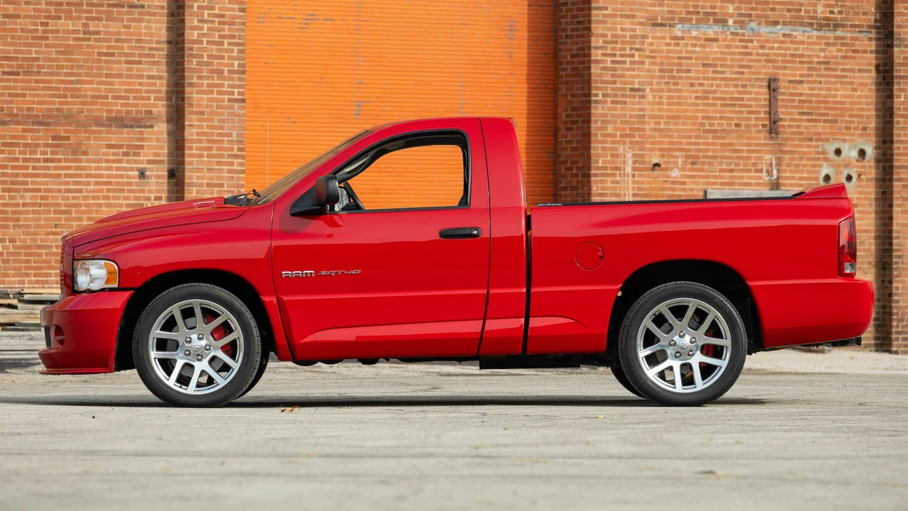 2005 Dodge Ram SRT-10 3rd Gen - Image 2 of 31