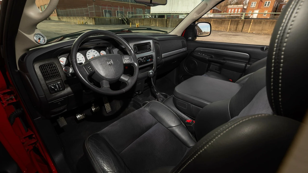 2005 Dodge Ram SRT-10 3rd Gen - Image 4 of 31