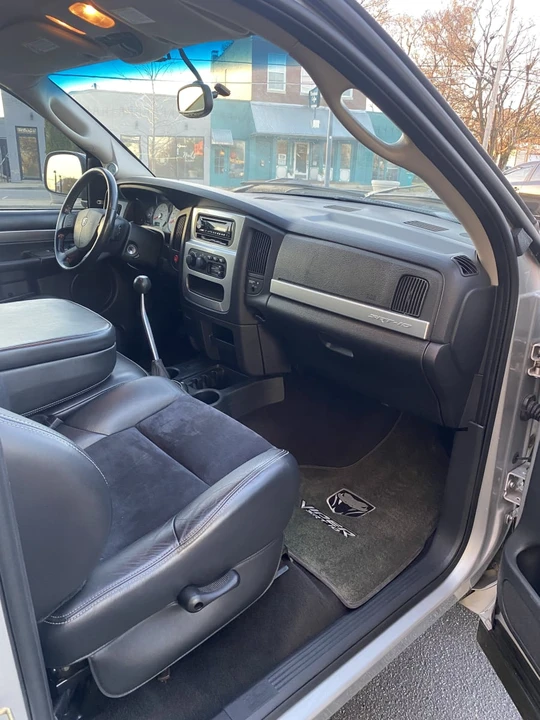 2005 Dodge Ram SRT-10 3rd Gen - Image 11 of 19