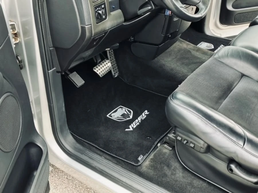 2005 Dodge Ram SRT-10 3rd Gen - Image 10 of 21