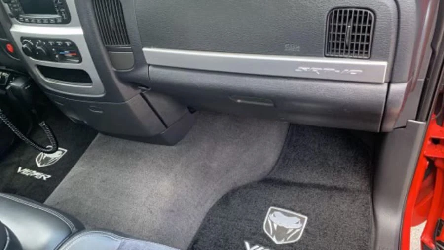 2005 Dodge Ram SRT-10 3rd Gen - Image 7 of 13