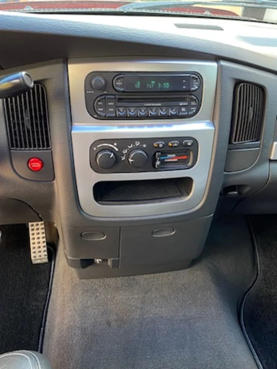 2005 Dodge Ram SRT-10 3rd Gen - Image 25 of 31