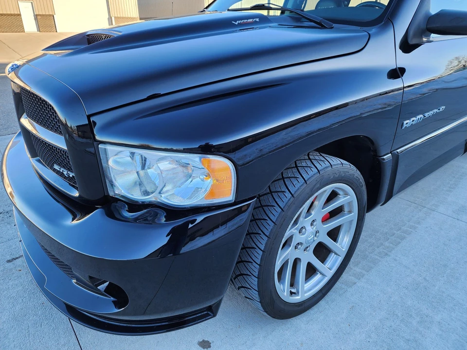 2005 Dodge Ram SRT-10 3rd Gen - Image 16 of 31