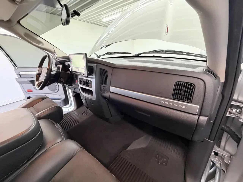 2005 Dodge Ram SRT-10 3rd Gen - Image 28 of 31