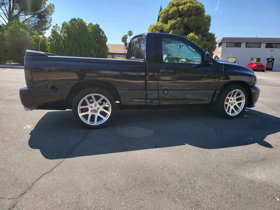 2005 Dodge Ram SRT-10 3rd Gen - Image 4 of 10