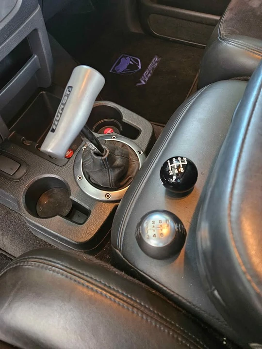 2005 Dodge Ram SRT-10 3rd Gen - Image 4 of 10