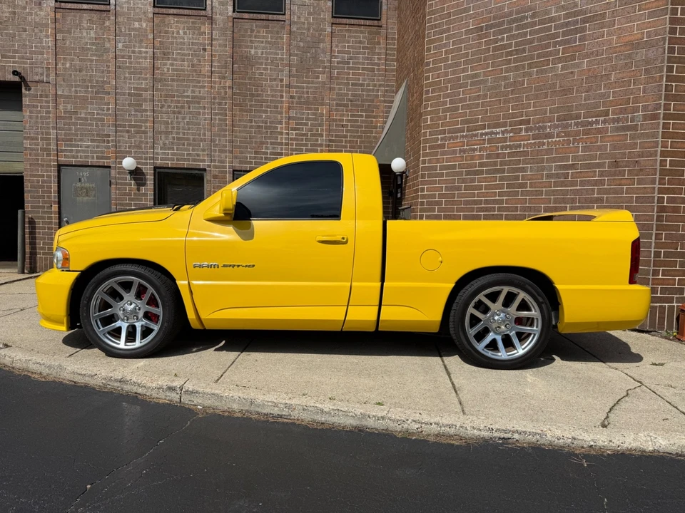 2005 Dodge Ram SRT-10 3rd Gen - Image 4 of 31