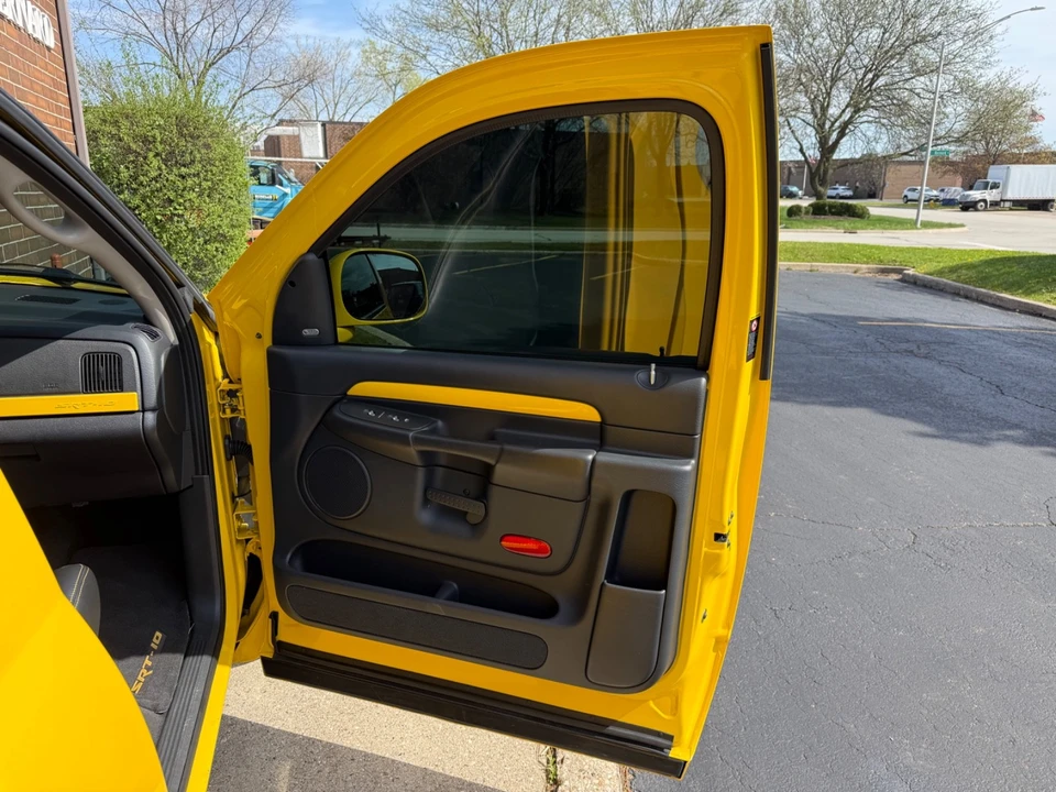 2005 Dodge Ram SRT-10 3rd Gen - Image 30 of 31