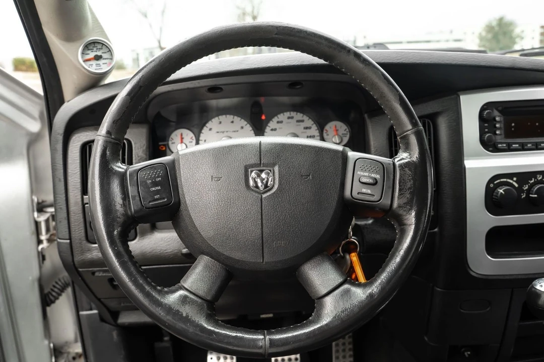 2005 Dodge Ram SRT-10 3rd Gen - Image 27 of 31