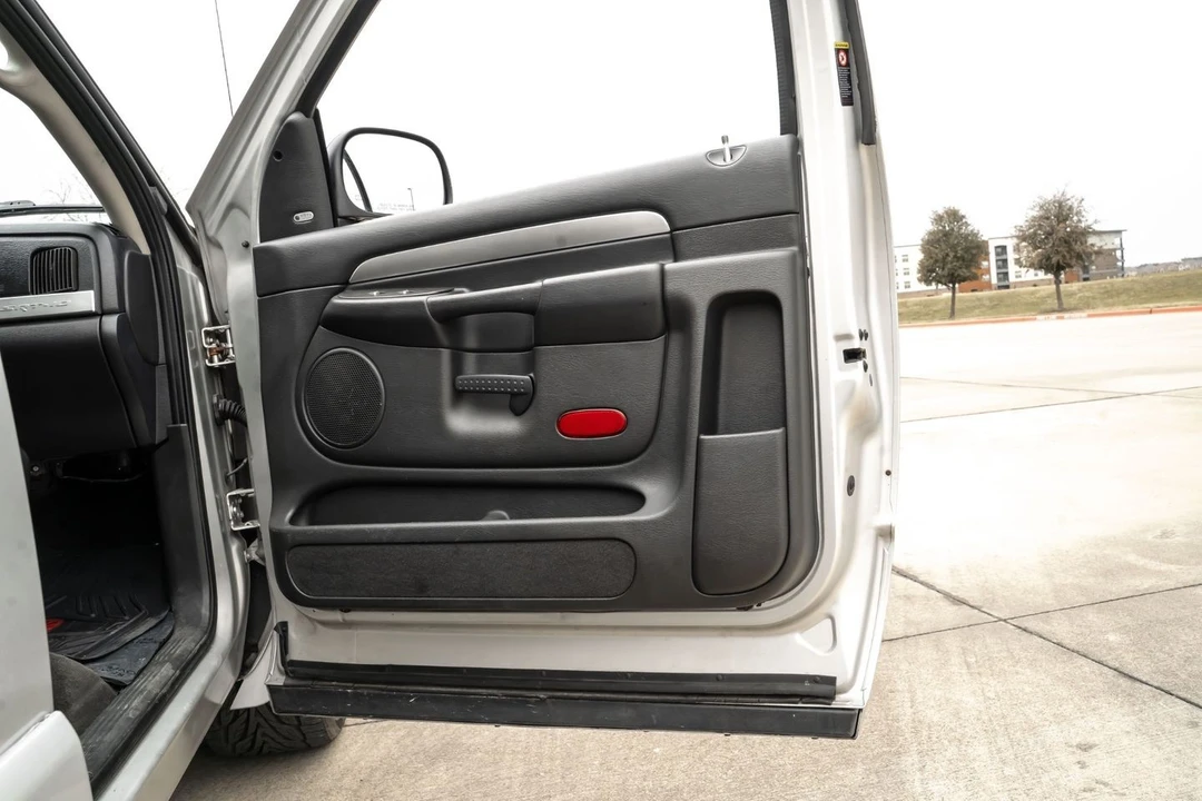2005 Dodge Ram SRT-10 3rd Gen - Image 23 of 31
