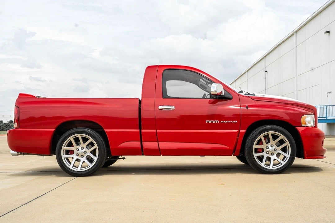 2005 Dodge Ram SRT-10 3rd Gen - Image 11 of 31