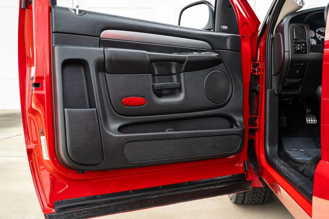 2005 Dodge Ram SRT-10 3rd Gen - Image 18 of 31