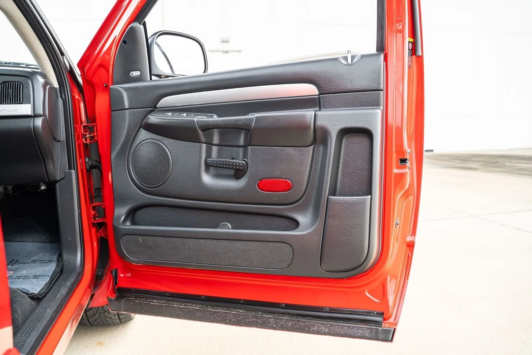 2005 Dodge Ram SRT-10 3rd Gen - Image 24 of 31