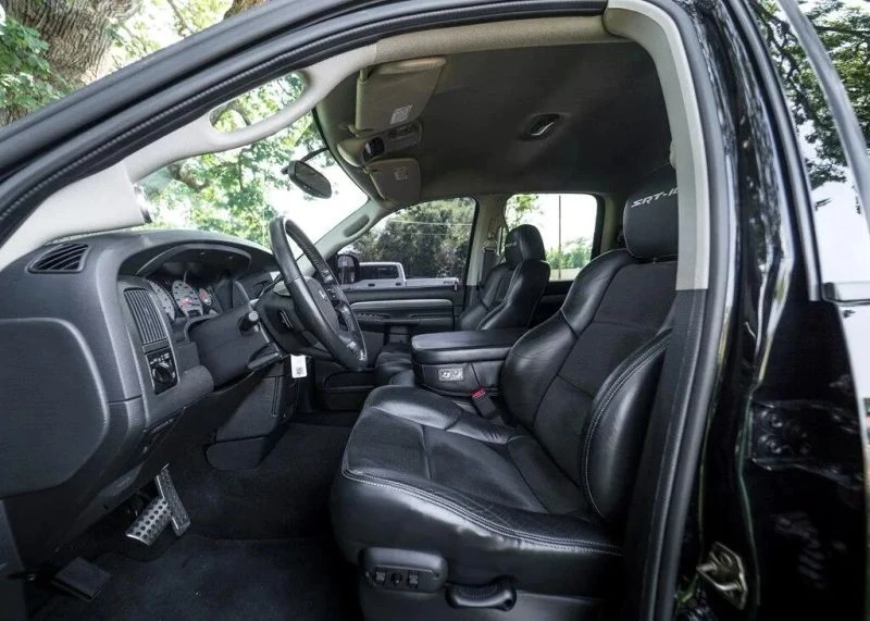 2005 Dodge Ram SRT-10 3rd Gen - Image 11 of 12