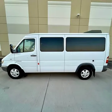 2005 Dodge Sprinter 2500 Passenger 140" WB