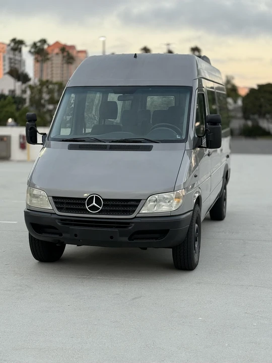 2005 Mercedes-Benz T1N Sprinter - Image 2 of 31