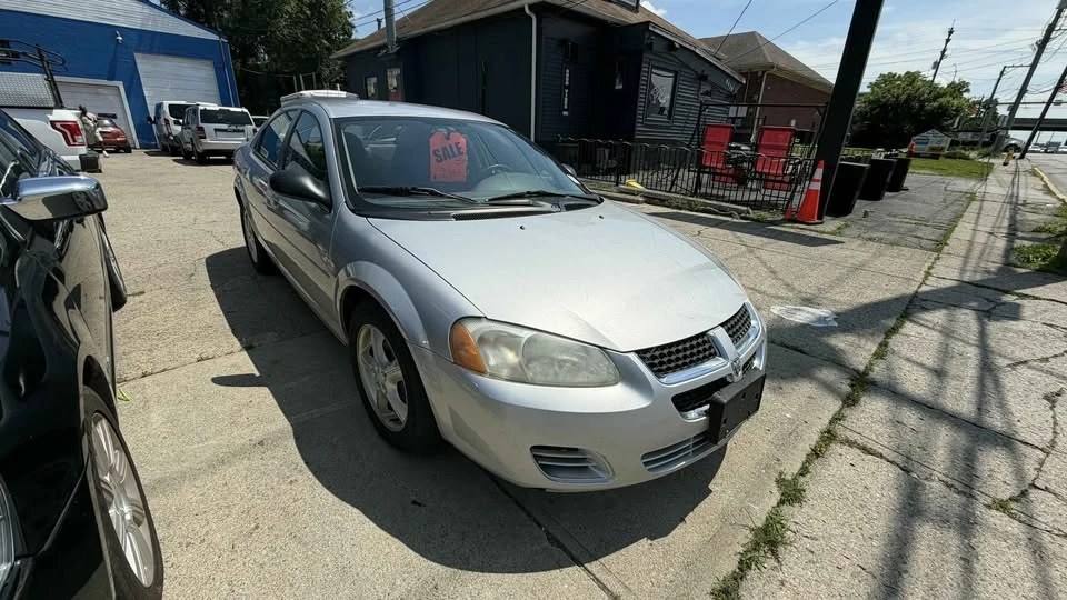 2005 Dodge Stratus - Image 2 of 4