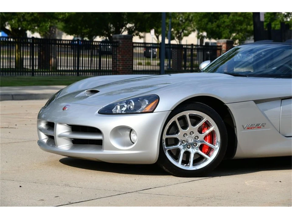 2005 Dodge Viper 3rd Gen - Image 9 of 31
