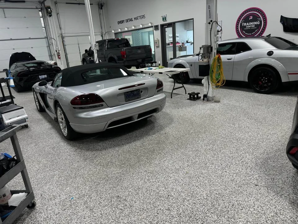 2005 Dodge Viper 3rd Gen - Image 2 of 9