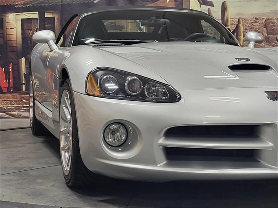 2005 Dodge Viper 3rd Gen - Image 11 of 31