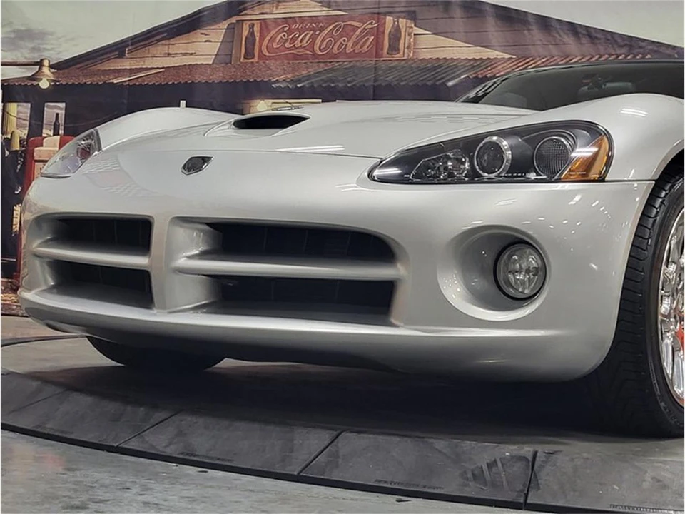 2005 Dodge Viper 3rd Gen - Image 13 of 31