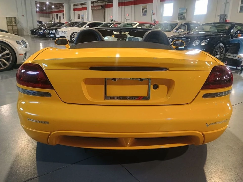 2005 Dodge Viper 3rd Gen - Image 5 of 12