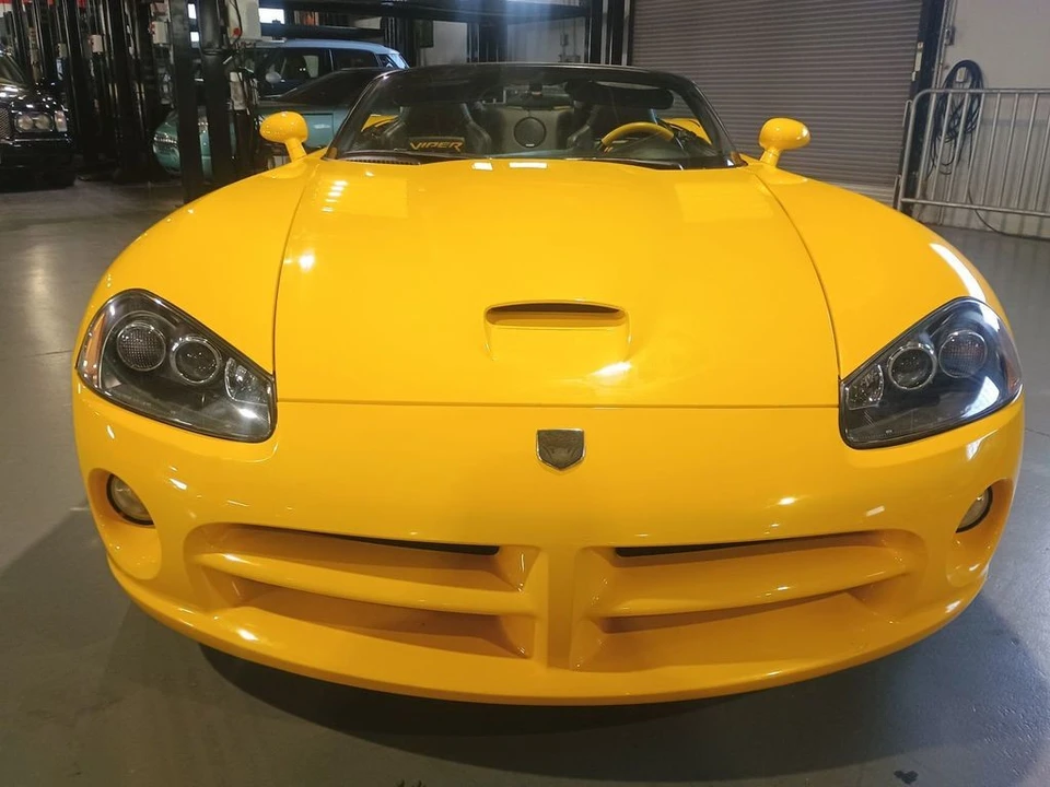 2005 Dodge Viper 3rd Gen - Image 11 of 12