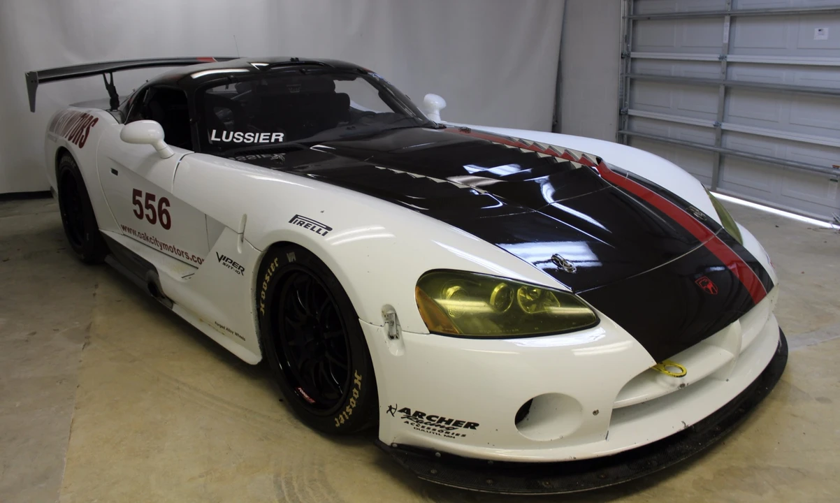 2005 Dodge Viper 3rd Gen - Image 9 of 24