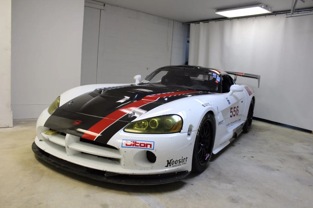 2005 Dodge Viper 3rd Gen - Image 4 of 24