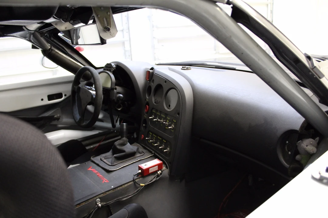 2005 Dodge Viper 3rd Gen - Image 18 of 24