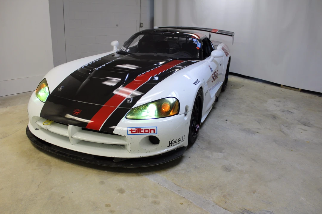 2005 Dodge Viper 3rd Gen - Image 3 of 24