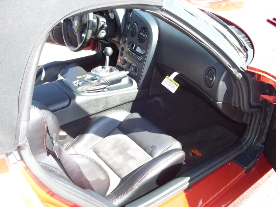 2005 Dodge Viper 3rd Gen - Image 5 of 10