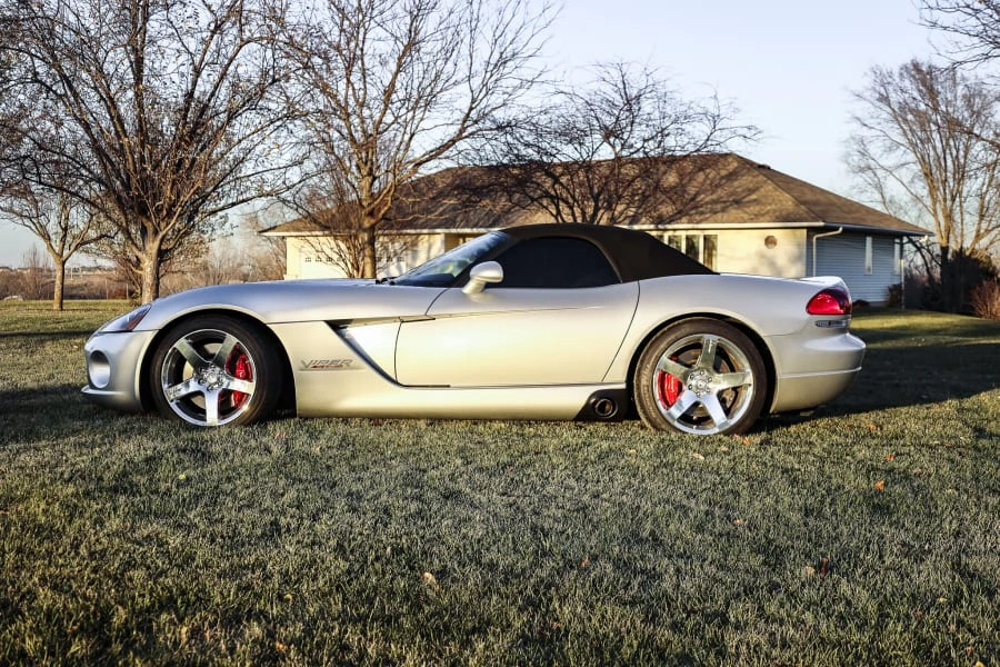 2005 Dodge Viper 3rd Gen - Image 9 of 31