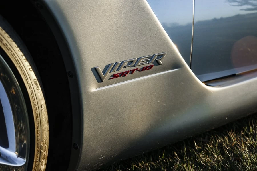 2005 Dodge Viper 3rd Gen - Image 14 of 31