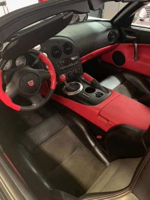 2005 Dodge Viper 3rd Gen - Image 5 of 5