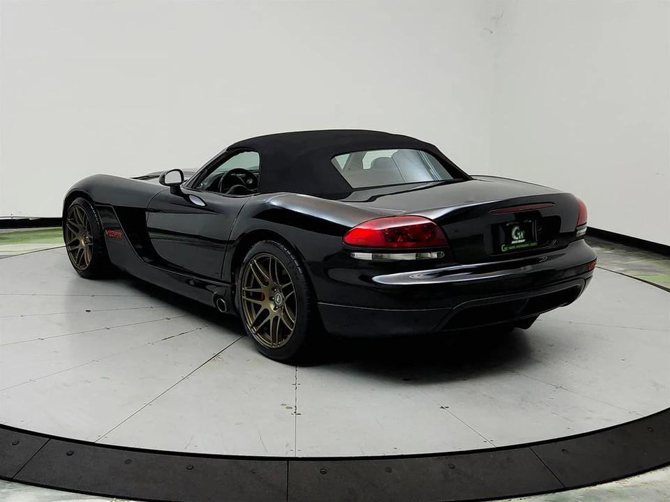 2005 Dodge Viper 3rd Gen - Image 8 of 31