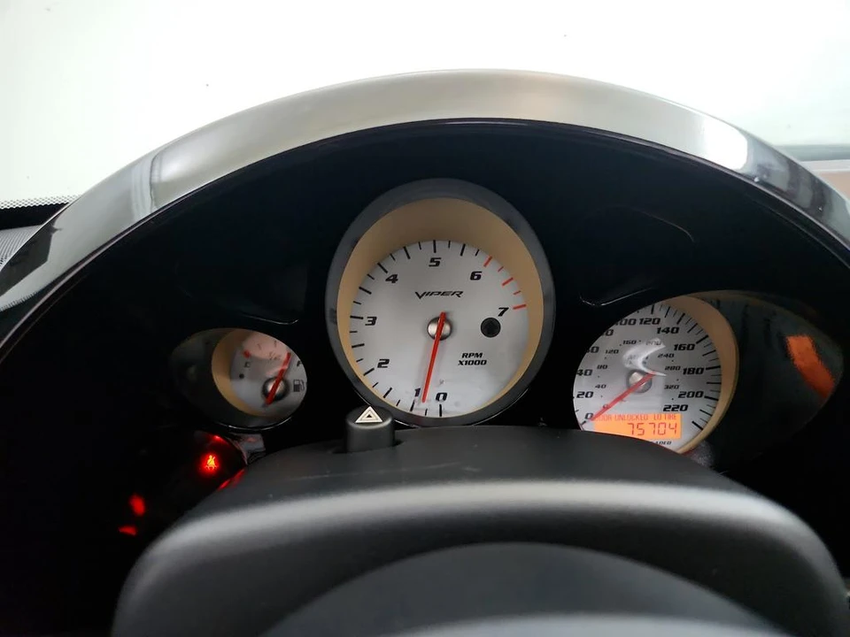 2005 Dodge Viper 3rd Gen - Image 16 of 31