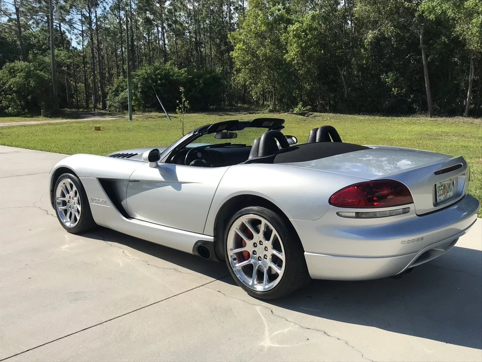 2005 Dodge Viper 3rd Gen - Image 9 of 31