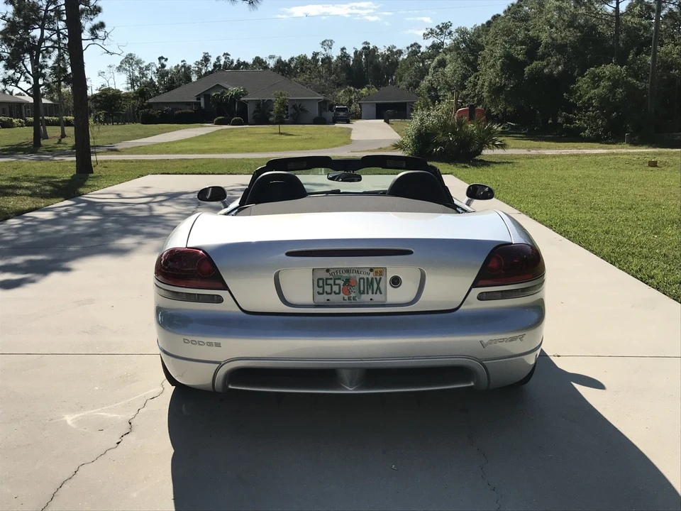 2005 Dodge Viper 3rd Gen - Image 11 of 31