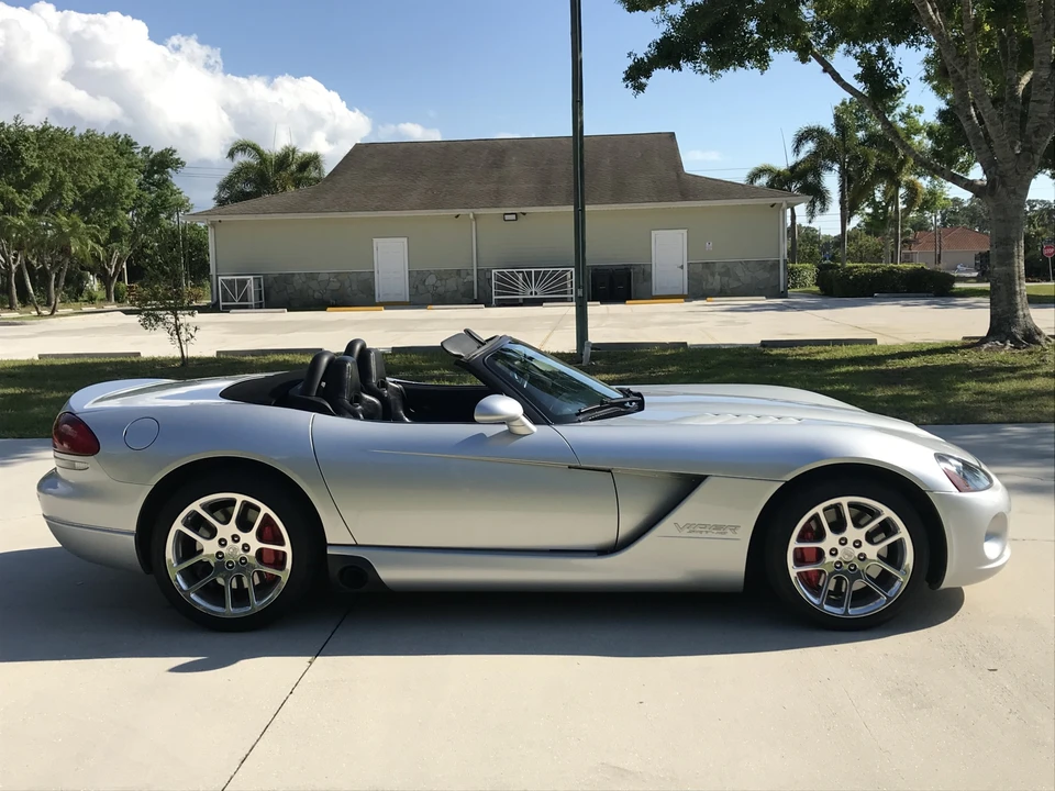 2005 Dodge Viper 3rd Gen - Image 13 of 31