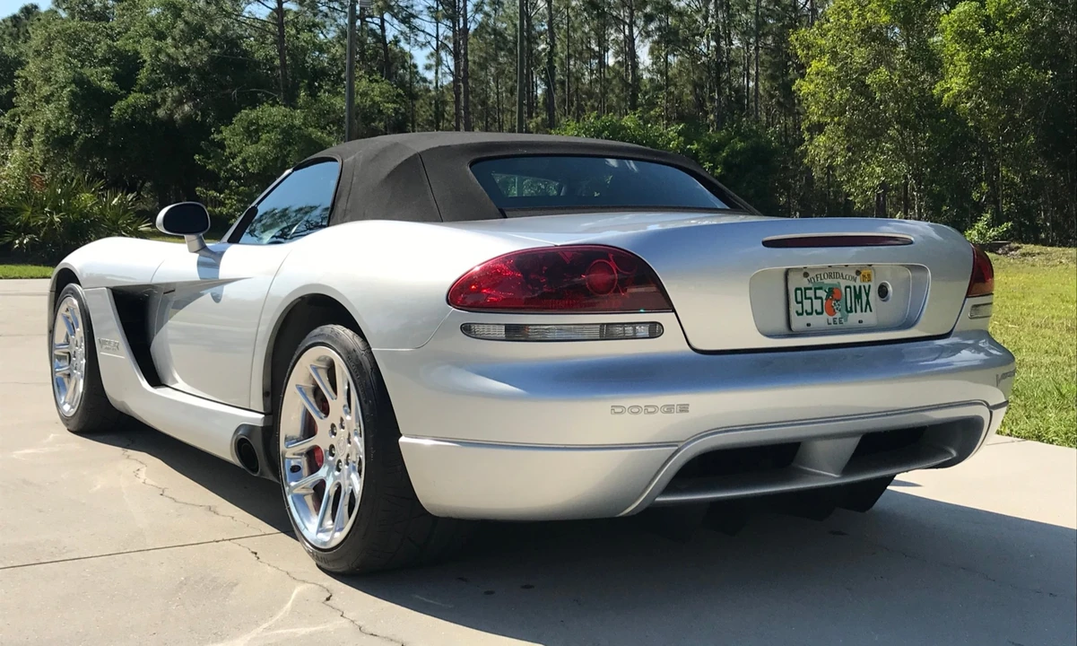 2005 Dodge Viper 3rd Gen - Image 27 of 31
