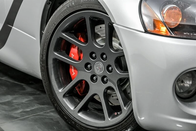 2005 Dodge Viper 3rd Gen - Image 3 of 30