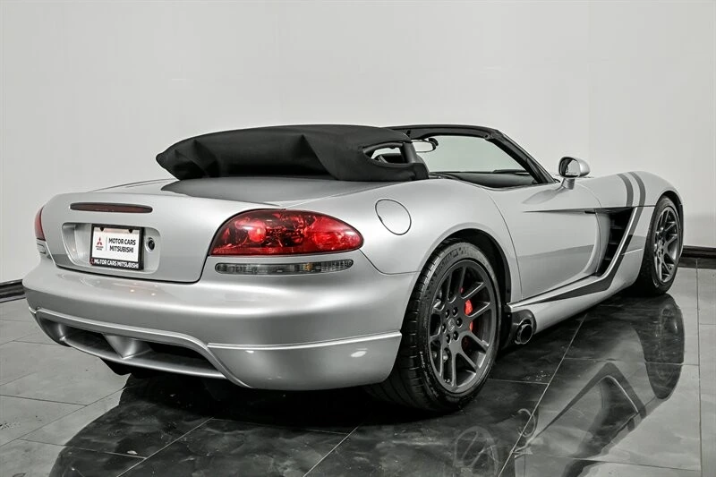 2005 Dodge Viper 3rd Gen - Image 9 of 30