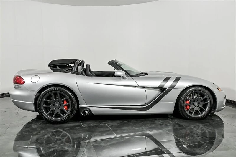 2005 Dodge Viper 3rd Gen - Image 10 of 30