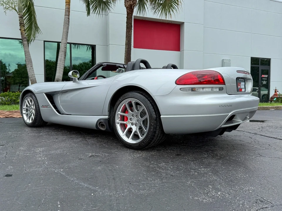 2005 Dodge Viper 3rd Gen - Image 10 of 21