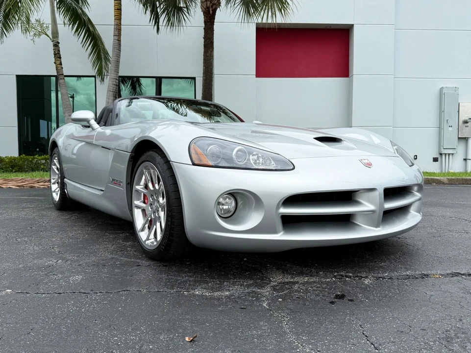 2005 Dodge Viper 3rd Gen - Image 4 of 21