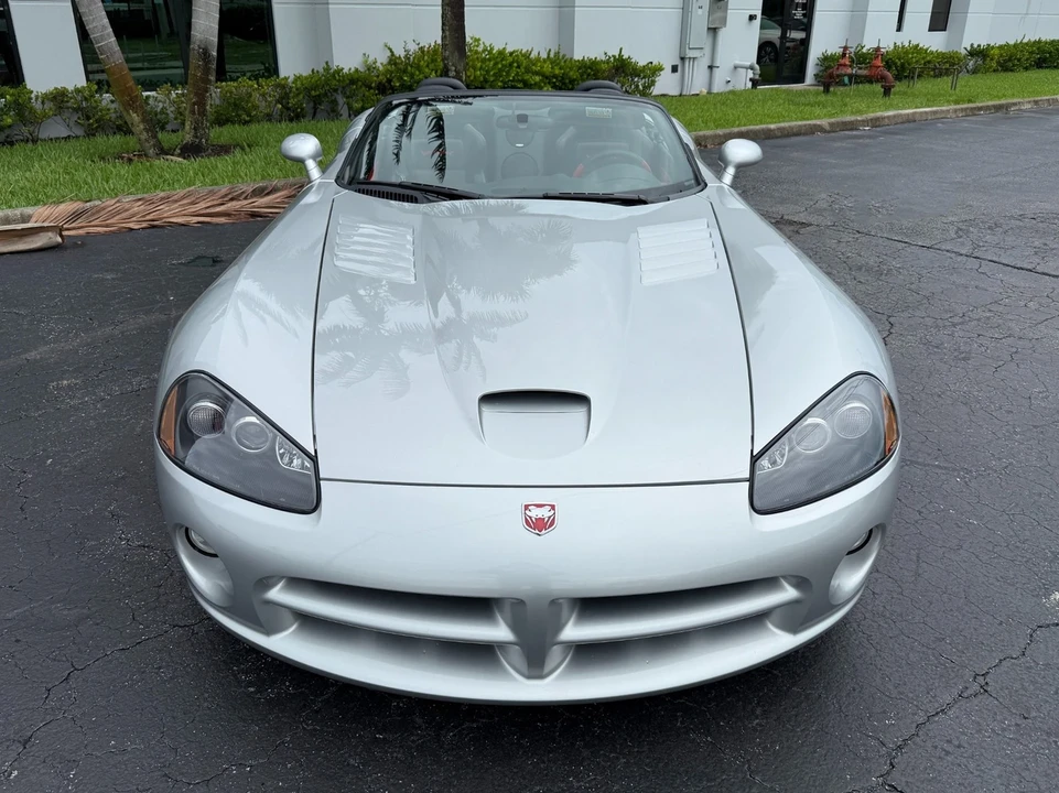 2005 Dodge Viper 3rd Gen - Image 17 of 21