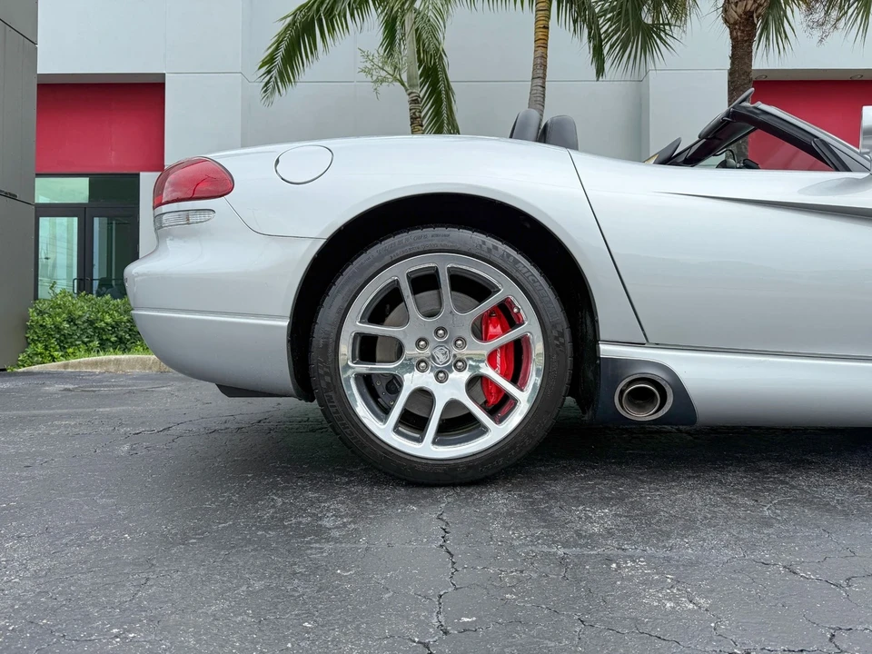 2005 Dodge Viper 3rd Gen - Image 7 of 21